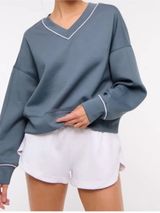Abercrombie & Fitch YPB Blue White Piping Neoknit Crop Sweatshirt Photo 0