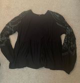 Long-sleeve Top Photo 0