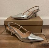 Silver Sling back Kitten Heels Photo 0