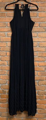 Abercrombie &‎ Fitch Dress Size Medium Black Pleated Maxi Chevron Hem Sleeveless Photo 0