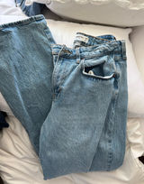 Abercrombie High-Rise Jeans 90s Straight Photo 0