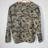 ✨ BOGO The Buckle Camo Crew Sweatshirt HW7179 Photo 0