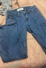Hollister Jeans Photo 0