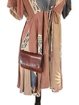 Vintage Brown Leather Crossbody Purse Minimalist Bag w/ Zipper & Snap Closure Photo 0