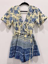 Francesca’s Blue and Yellow Floral Romper Size XS NWT Photo 0
