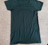 Lululemon Swiftly Tech Short Sleeve green  Photo 0