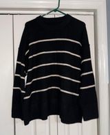 Lightweight American Eagle Sweater Photo 0