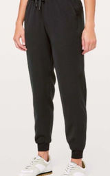 Lululemon On The Fly Jogger Black Size 6 Luxtreme Drawstring Travel Pants Lounge Photo 0