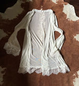 Boutique Bridal white lingerie set size medium Comes with the robe and chemise Photo 0