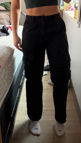 Aritzia Cargo Pants Photo 0