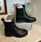 NWT Everlane Black Leather Chelsea‎ Lug Sole Boot Size 7 Photo 0