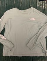 The North Face Long Sleeve Shirt Photo 0