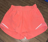Lululemon Hotty Hot 4" Photo 0