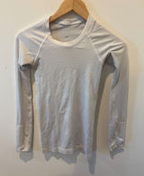 Lululemon Swiftly Tech Long Sleeve 2.0 Shirt White Grey Striped Slim Fit Photo 0