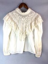 Jessica’s Gunne Sax 11 Vintage Victorian Style Cream Lace Yoke Ruffle Blouse Photo 0