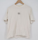 Uniqlo UT The Devil Wears Prada Graphic T-Shirt Cream Large Anne Hathaway Movie Photo 0