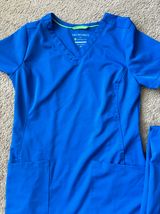 Scrub Top Photo 0