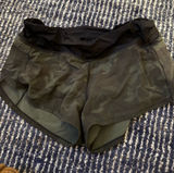 Lululemon Shorts 2.5" Photo 0