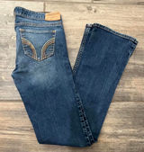 Low-Rise Bootcut Hollister Jeans Photo 0