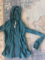 lululemon Jacket Full-Zip  Photo 0