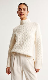 Abercrombie & Fitch Cable Easy Funnel Neck Sweater in Cream. Size Medium Photo 0