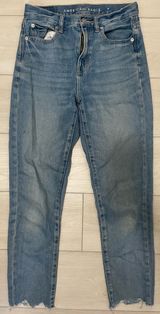 American Eagle Outfitters Mom Jeans Photo 0