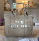Marc Jacobs The Tote Bag Small Photo 0