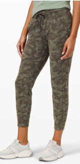 Lululemon Ready to Rulu Jogger 29" Heritage Camo Dark Olive Green‎ Twill sz 4 Photo 0