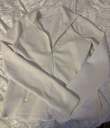 White Zip Photo 0