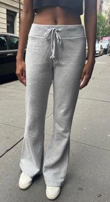 Hilary Yoga Pants Photo 0