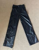 leather pants Photo 0