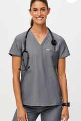 FIGS Scrub Set Women’s Photo 0