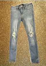 HOLLISTER ― 5 SHORT ― MID-RISE JEAN LEGGING Distressed Light Wash Jeans Photo 0