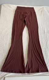 OFFLINE by Aerie Real Me High Rise Flare Leggings Brown Ruched V-Front Large Photo 0