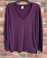 Pink womens spell out v-neck long sleeve t-shirt purple medium Photo 0