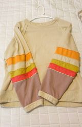 Boutique Sweatshirt Photo 0