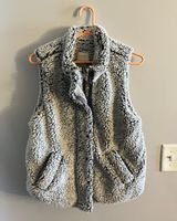 Faux Fur Zip-up Vest Photo 0