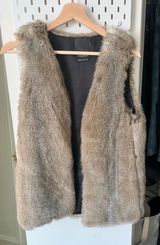 fur vest Photo 0