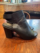 KENNETH COLE Reaction Fridah Fly Open Toe Bootie Heel Photo 0