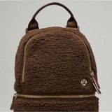 Lululemon City adventurer backpack mini 3L fleece Brown earth/gold Photo 0