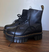 Dr. Martens Audrick 8-Eye Boot Black Nappa Lux Leather Platform US L 9 AW004 Photo 0