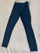 Lululemon High-rise Blue LeggingsIr With Hidden Back Pocket - Size 4 Photo 0