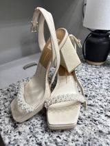 Dolce Vita pearl heels Photo 0