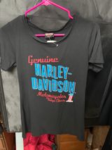 Schaeffer’s Genuine Harley-Davidson Black Tee with Blue & Red Logo size xs Photo 0