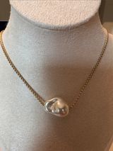 LOFT Gold-Tone Chain Necklace with Pearl-Colored Baroque Pendant Photo 0