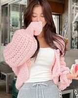 SHEIN pink sweater Photo 0