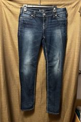 Woman’s Silver Jeans Suki Mid Super Skinny Dark Wash Mid Rise Size 31x31 Photo 0