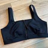 NWT Fabletics Barrier Low Impact Zip Up Sports Bra Photo 0