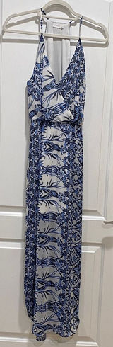 Lulu’s LUSH Floral Blue and White surplus waist midi Dress size Medium Photo 0