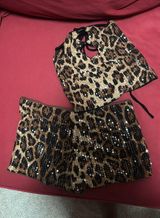 Leopard print shorts and top Photo 0